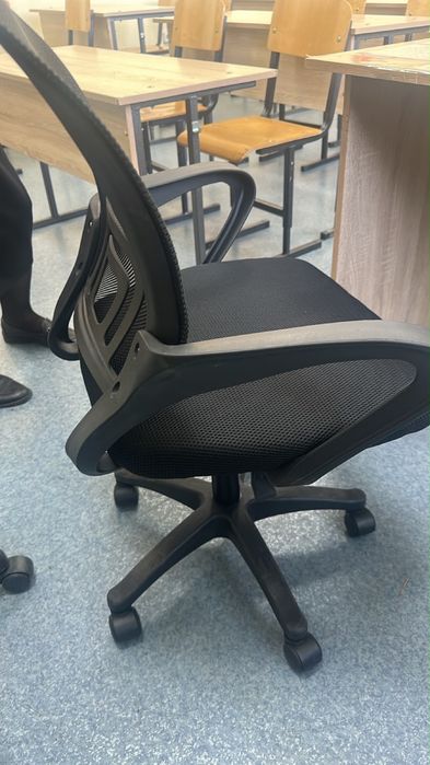 Продам фисное кресло
