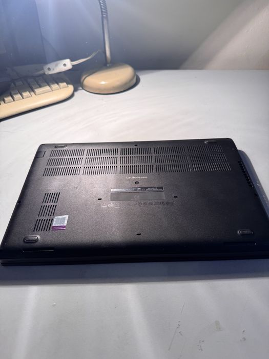 Рабочий ноутбук dell latitude 5400