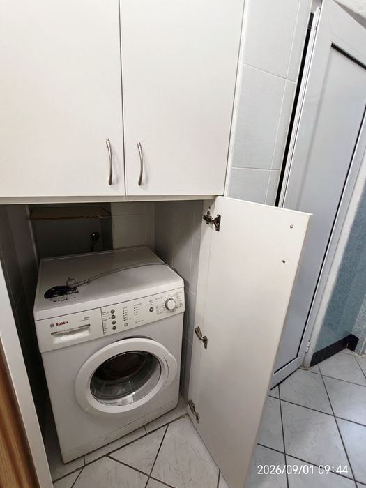 Дава се под наем Тристаен апартамент в Варна, Зимно кино Тракия - 220 кв.м за 900 € - Снимка #16