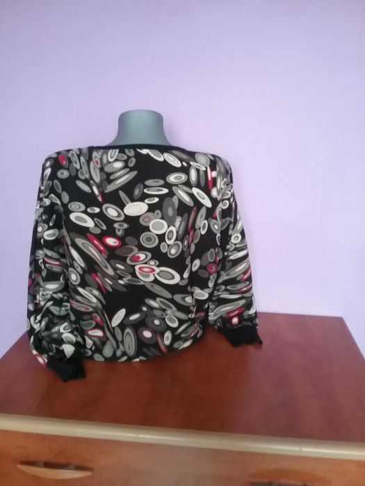 Vând Bluza Dama Marimea XL