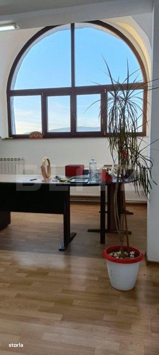 Spatiu de birou, finisat la cheie, cu 5 incaperi, 110 mp, zona Unirea
