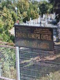 loc de veci la cimitir