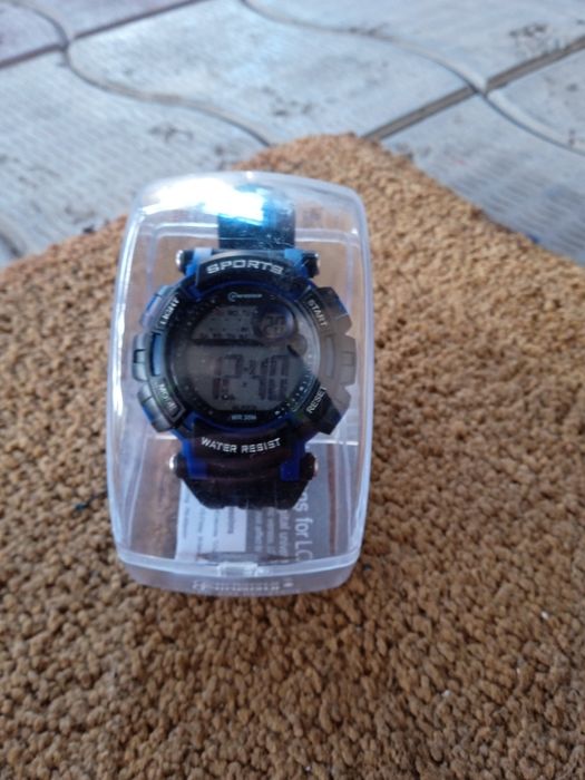 Часы влагозащитные