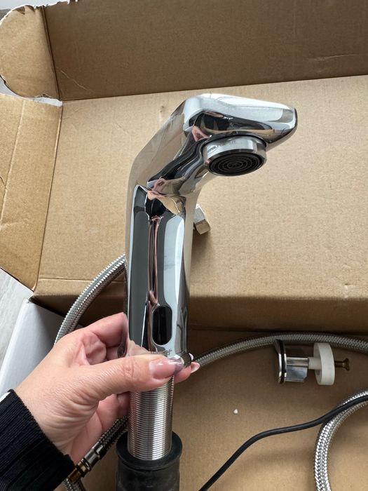 Vând robinet cu senzor de la Mobexpert