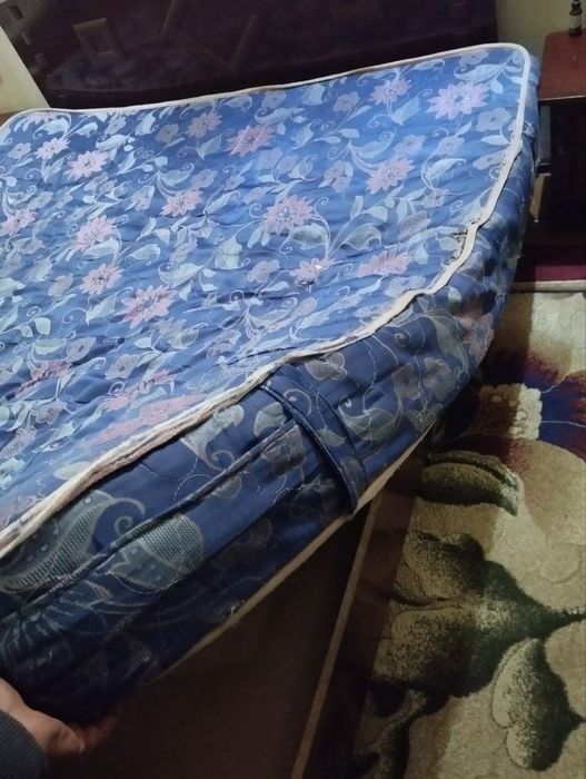 Продаётся матрас 200х180