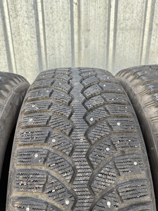 275/65 R17 119T. Bridgestone Blizzak