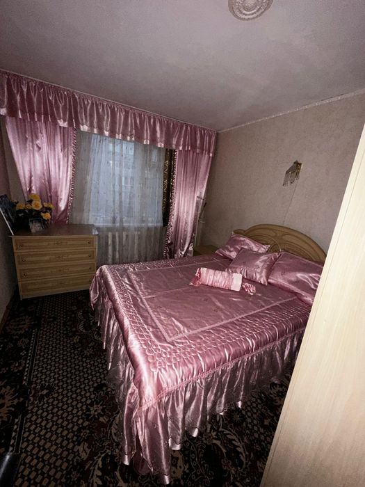 Продам 2 комн квартиру на 8 школе