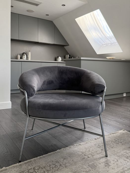 Нова холна гарнитура