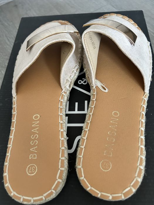 Удобни велурени чехли