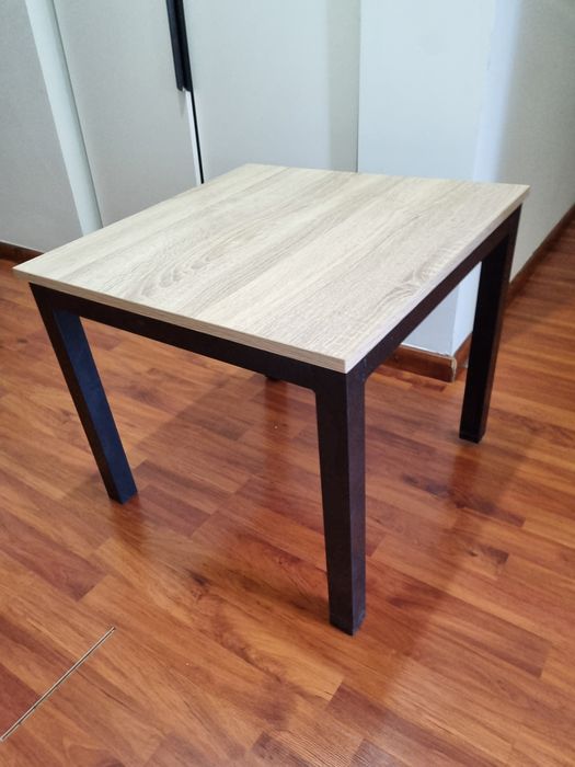 Продам журнальный столик