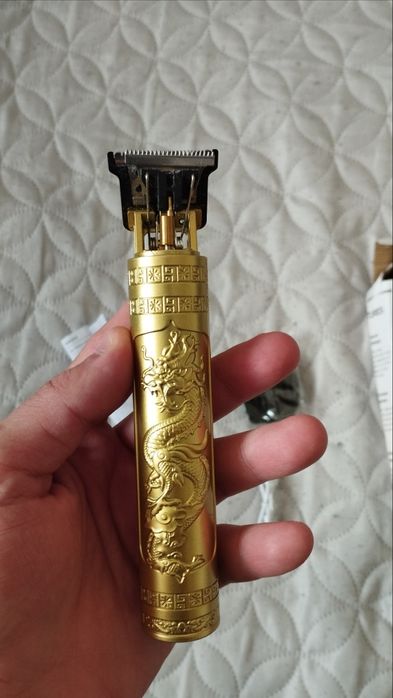 Машинка за коса и брада