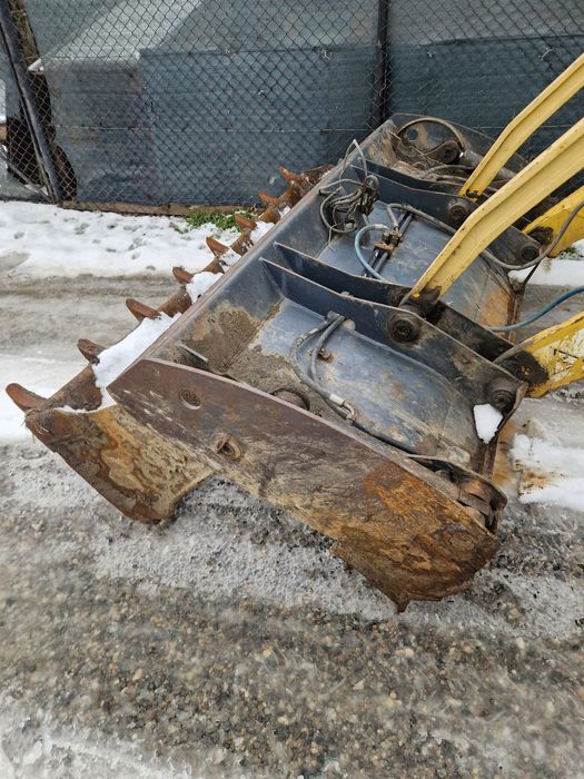 Komatsu 93R ..4x4 Aer conditionat