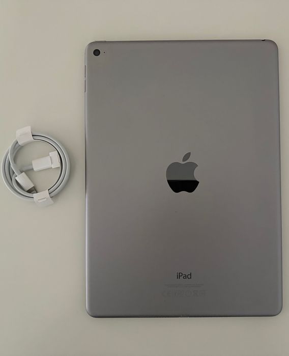 Vand iPad Air 2, 128 GB, stare f buna, primul proprietar, luat Istyle