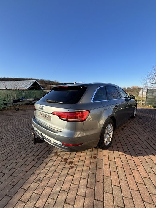 Vând Audi A4 B9 Ultra SLine