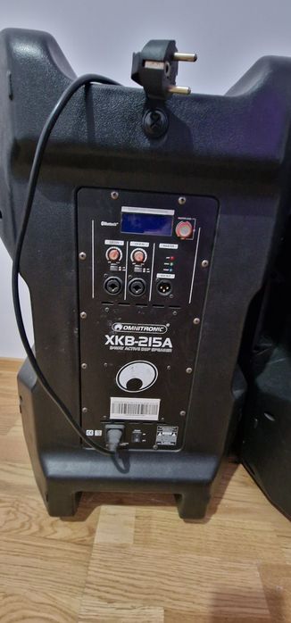 Vand schimb boxe omnitronic  xkb 215a si mixer amplificat + pasiv.