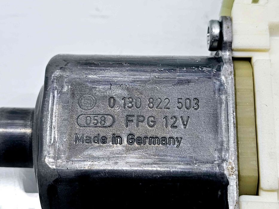 Motoras geam stanga fata Mercedes Clasa GLK (X204) [Fabr 2008-prezent]