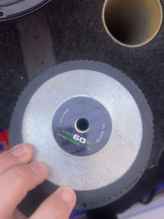 сабвуфер усилитель динамики