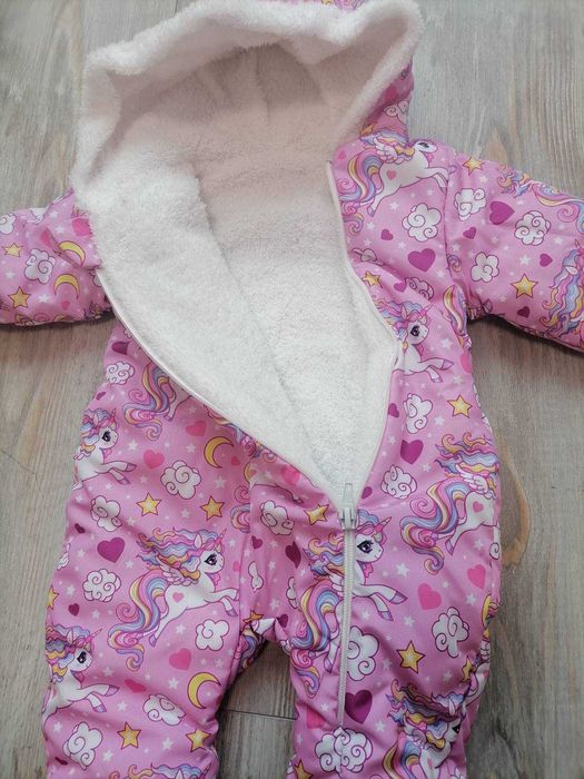 Космонавт с еднорог - 15 лева