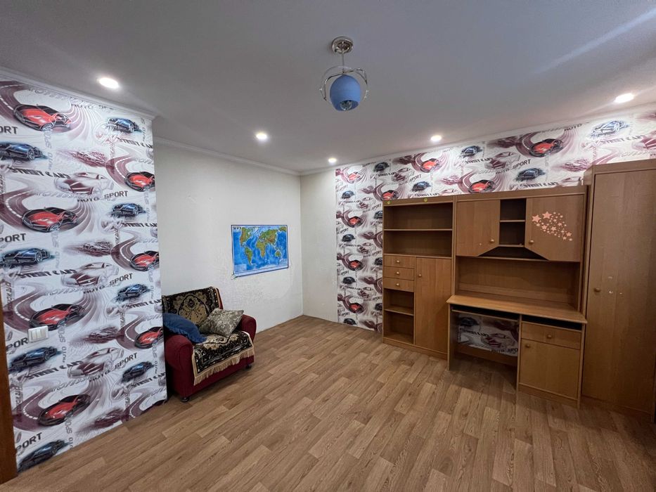 Продается двухэтажный дом