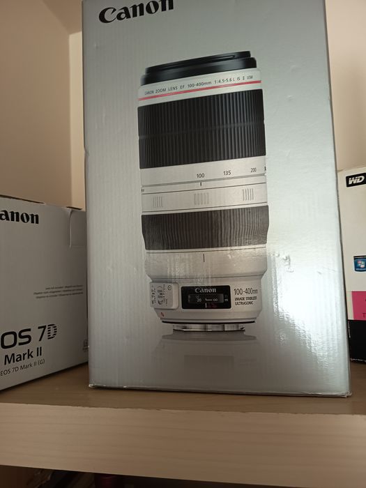 Obiectiv Canon EF 100-400mm , f/4,5-5,6L IS II USM stare excelentă , cutie + husă originale cumpărat de nou utilizare redusă  fără intervenție