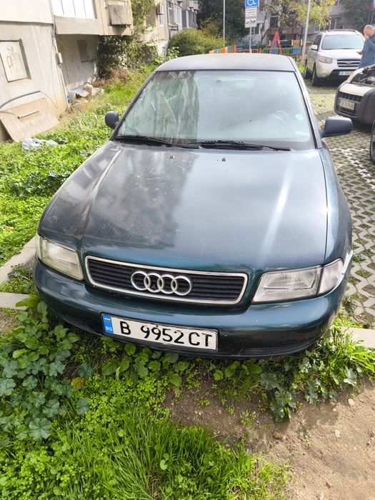 Ауди а4 На части 1,8 125 коня