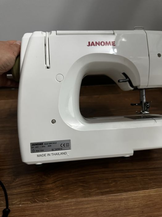 Швейная машинка janome