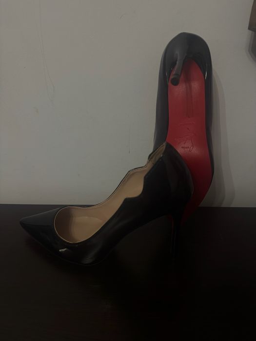 Louboutin hot chicks черно токчета 37 номер