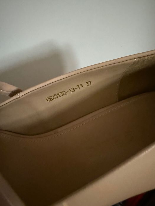 Туфли бежевые классика