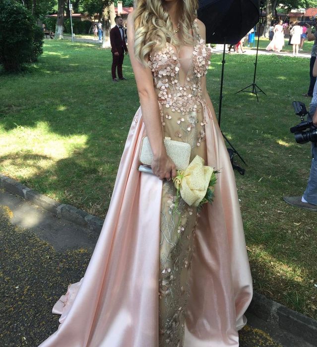 Бална рокля размер С