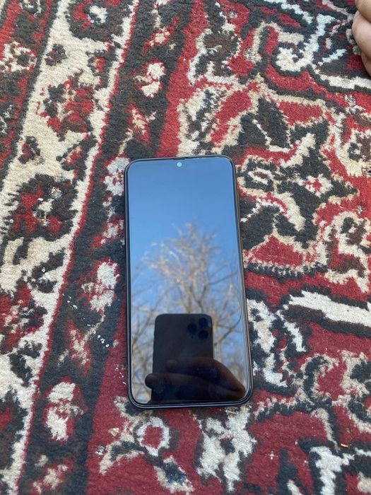 Samsung a30 sotiladi