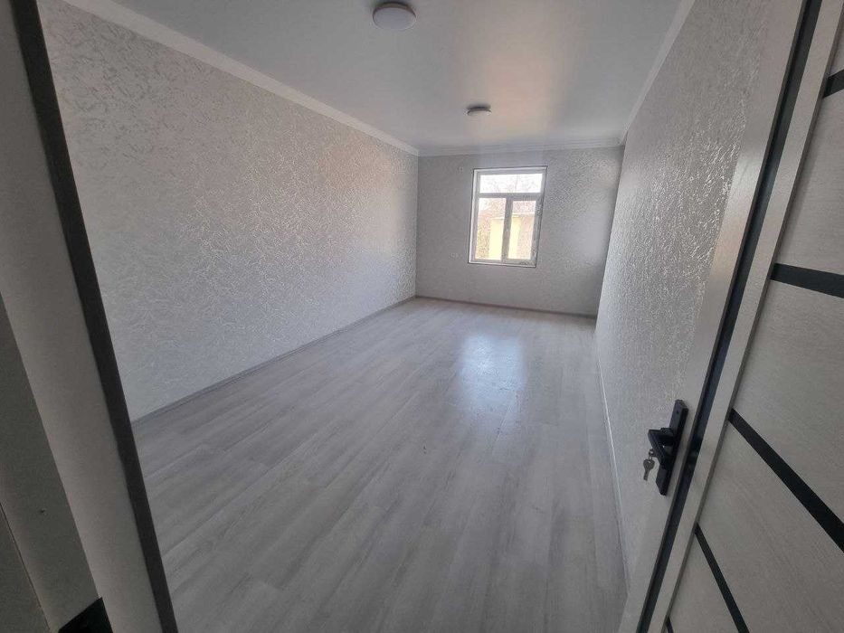 Kvartira sotiladi dokanal 26 maktab yonida