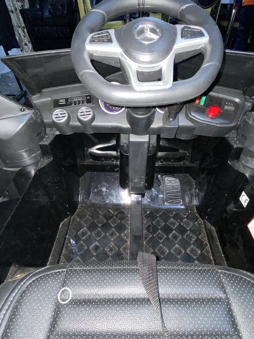 Masina pentru copii merceds