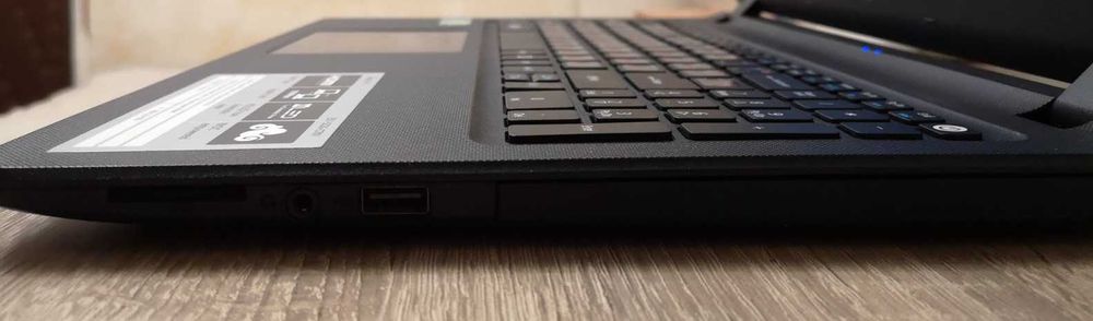 Лаптоп Acer Aspire ES1-532G