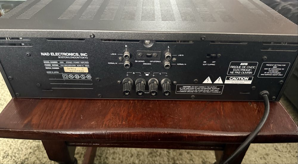 Nad 2200 amplificator putere ( power amp )