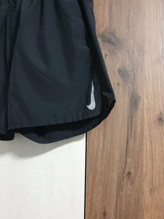 Мъжки оригинални шорти със клин.  Като нови. Nike Challenger DRI FIT.
