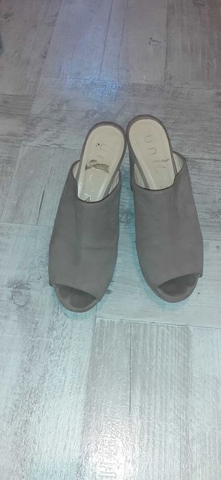 Saboti piele intoarsa bej, mas 38