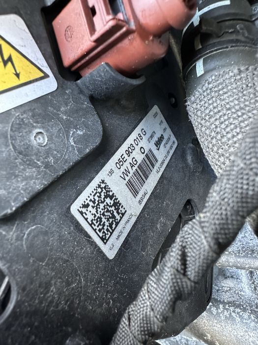 Compresor clima / Alternator VW, Audi, Skoda, Seat : 05E903018G