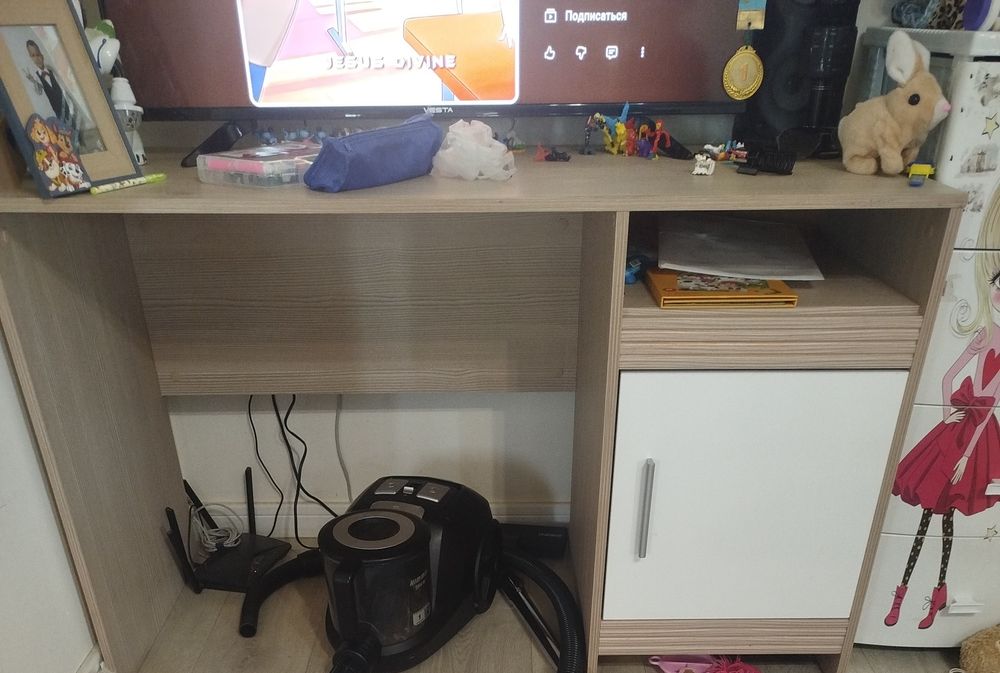 Продам срочно столик