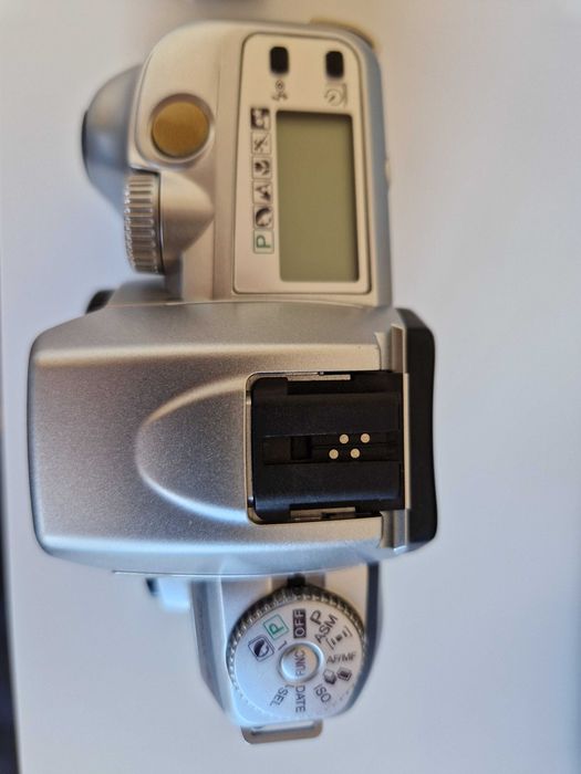 Продавам два броя лентови фотоапарати Minolta