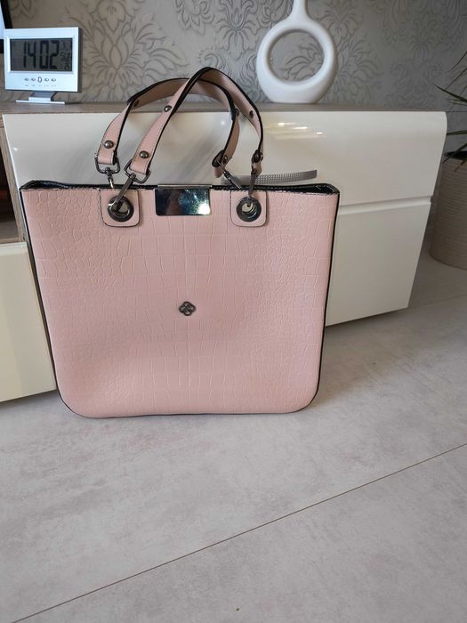 Дамска чанта - нова