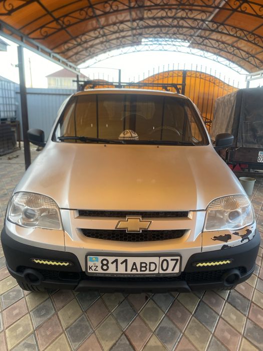 шевроле нива 2012 года