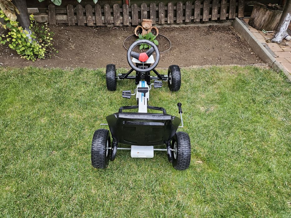 Kart copii  cu pedale