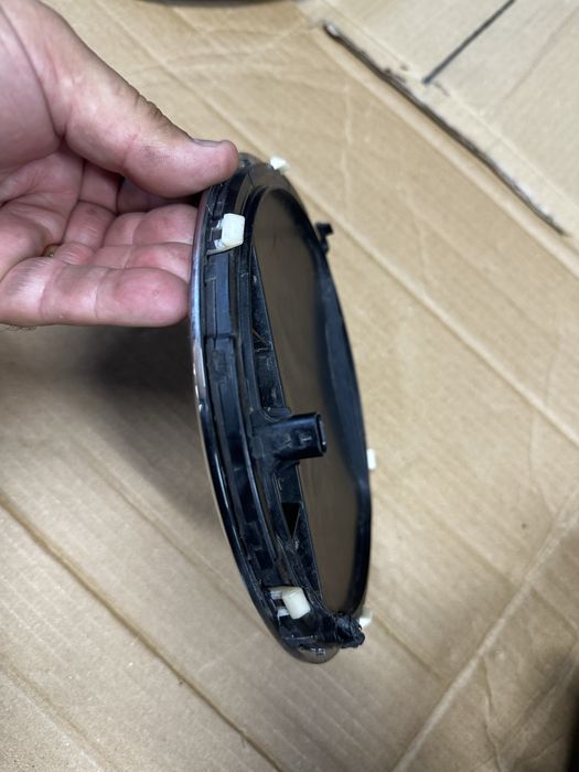 Emblemă distronic incalzită mercedes cod:A0008880500.