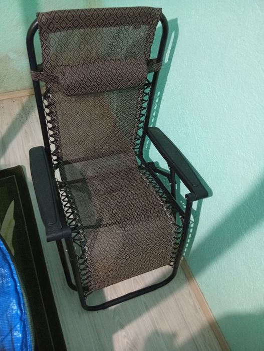 Шезлонг и стол 2в1