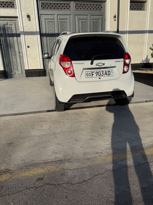 Spark 2 pozitsiya arendaga beriladi