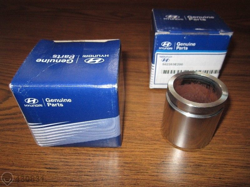 2 бр.чисто нови оригинални бутала за спирачен апарат за Hyundai Santa