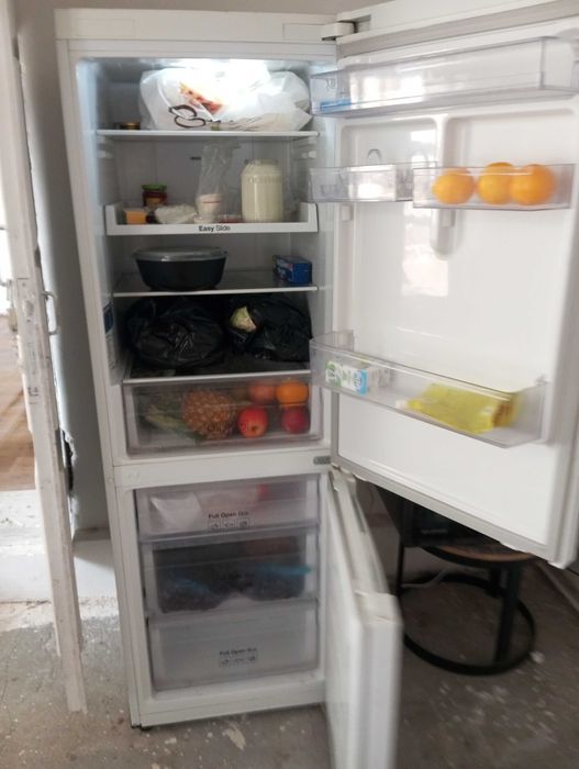 Продам холодильник Самсунг б/у