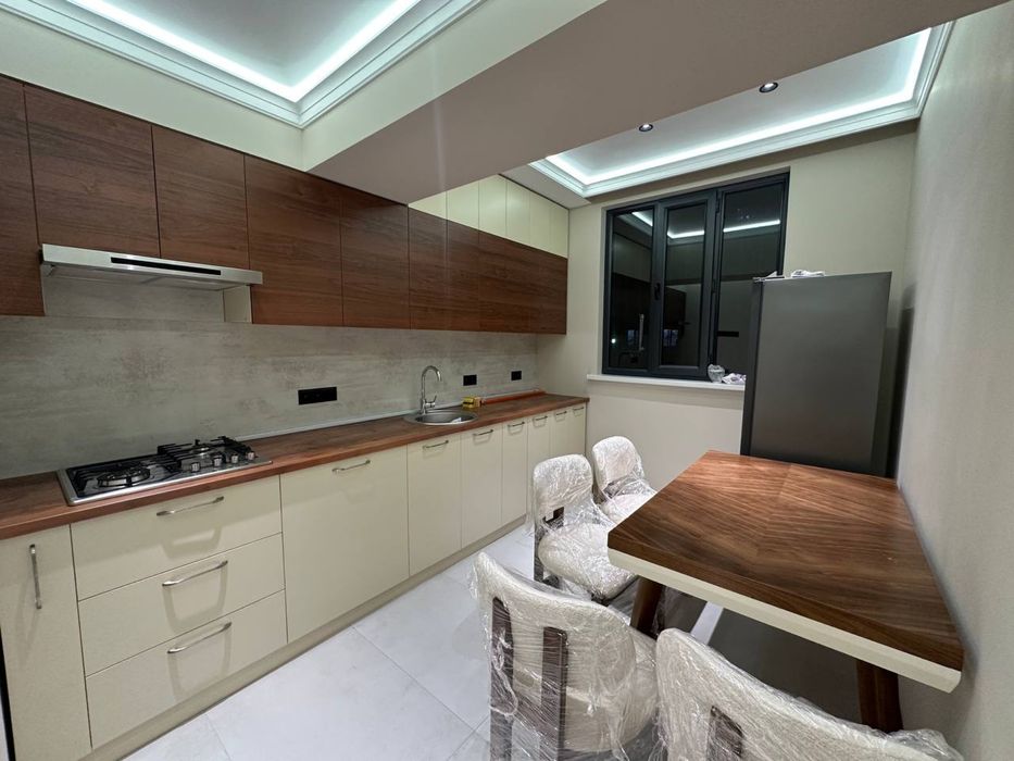 Продажа Ц-5 Ресторан Лали 3/1/4