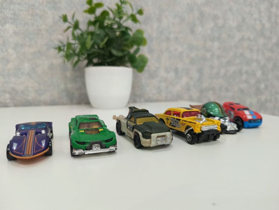 Продам машинки hot wheels
