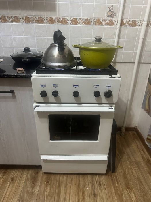 Продается хорошая Гозовая плита